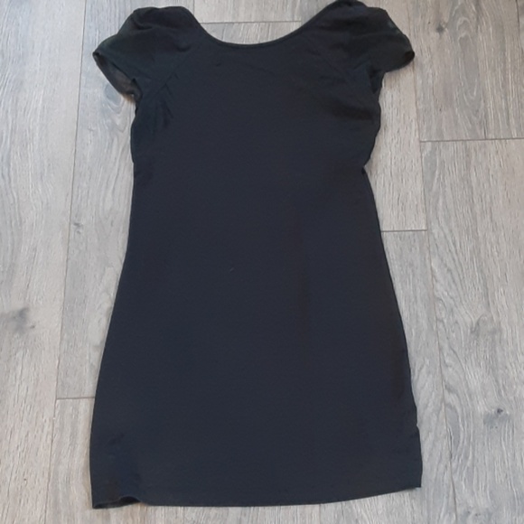 Small Express sleeved dress black - Picture 1 of 3